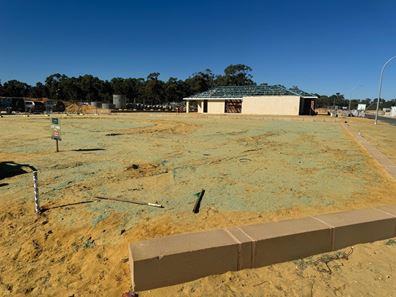 10 Cocoparra Loop, Clarkson WA 6030