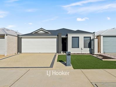 90 Carnelian Avenue, Australind WA 6233