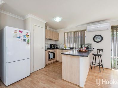 3/11 Liberton Place, Coodanup WA 6210