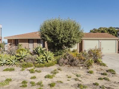 3 Compass Circle, Yanchep WA 6035