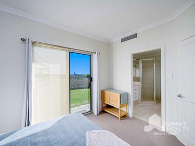 4/97 Ocean Drive, Bunbury WA 6230