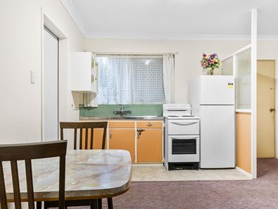 4B Sussex Street, Spearwood WA 6163