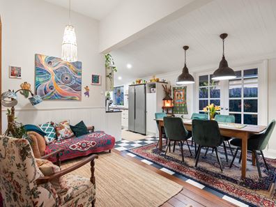 131 Queens Road, South Guildford WA 6055