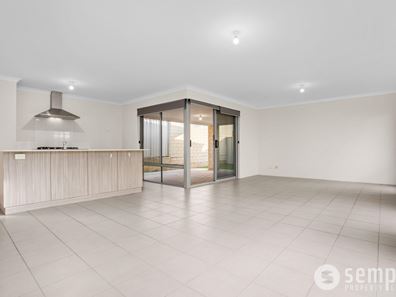 10 Mclaren Avenue, Beeliar WA 6164