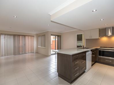 4/21 Templeman Place, Midland WA 6056