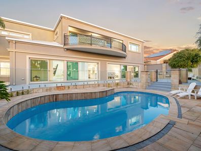 18 Mooring Crescent, Ocean Reef WA 6027