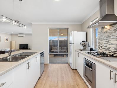 19 Integra Street, Aveley WA 6069