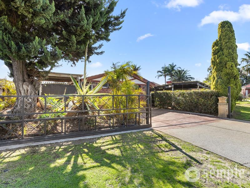 4 Indigo Place, South Lake