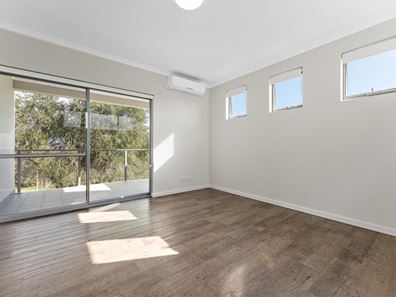 10/61 Plantagenet Crescent, Hamilton Hill WA 6163