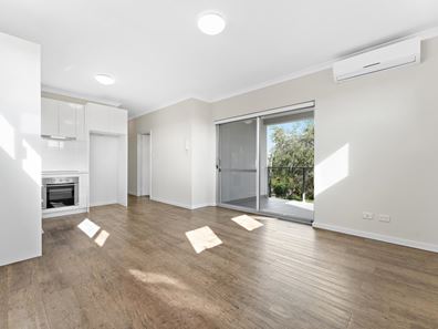 10/61 Plantagenet Crescent, Hamilton Hill WA 6163