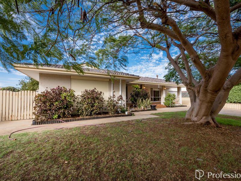 1 Glendinning Road, Tarcoola Beach WA 6530
