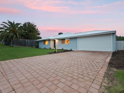 9 Renshaw Boulevard, Clarkson WA 6030
