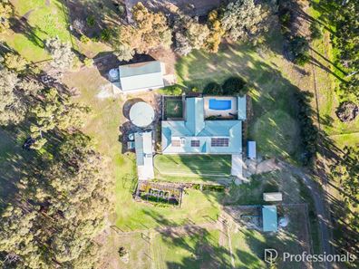 176 Strawberry Hill Drive, Gidgegannup WA 6083