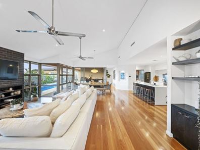 36 Achilles Loop, Iluka WA 6028