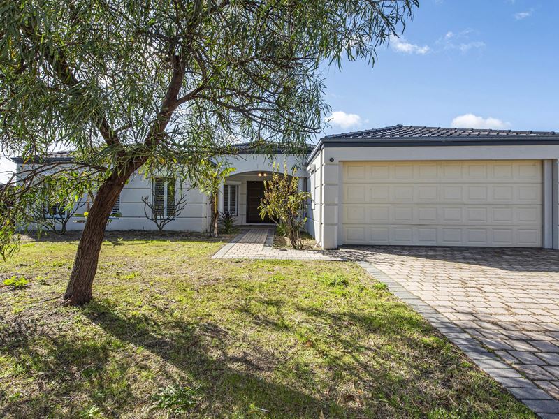 32 Madras Crescent, Port Kennedy WA 6172