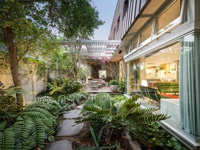 202 Broome St, Cottesloe WA 6011