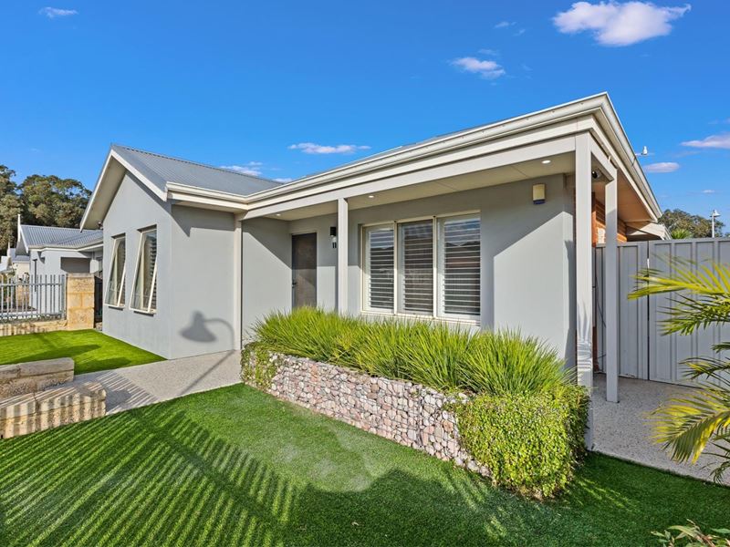 11 Whitecap Street, Yanchep WA 6035