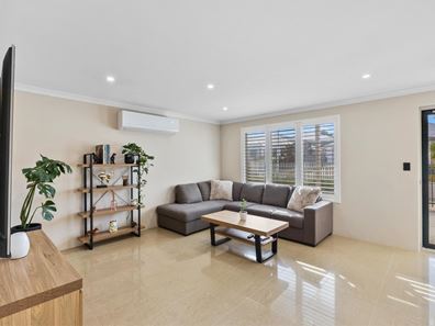 11 Whitecap Street, Yanchep WA 6035