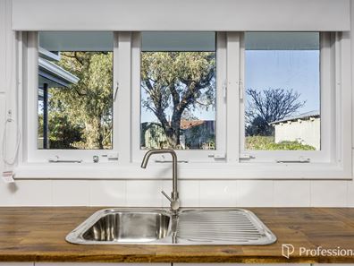23 Abelia Street, Rangeway WA 6530