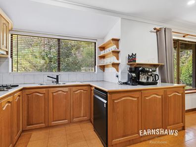 25 Packer Street, Mount Helena WA 6082