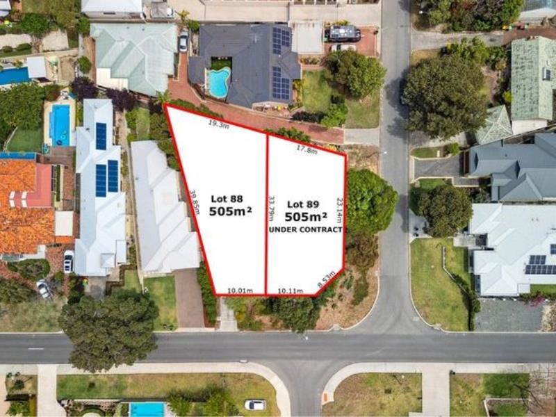 17 Williams Road, Melville WA 6156