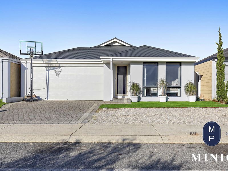 33 Sansimeon Boulevard, Byford