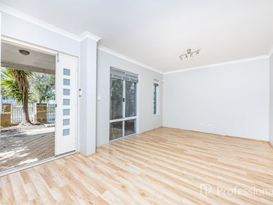 63 Seaside Avenue, Yanchep WA 6035