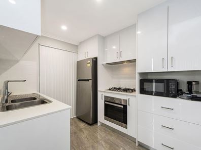 43 Holmes Street, Southern River WA 6110