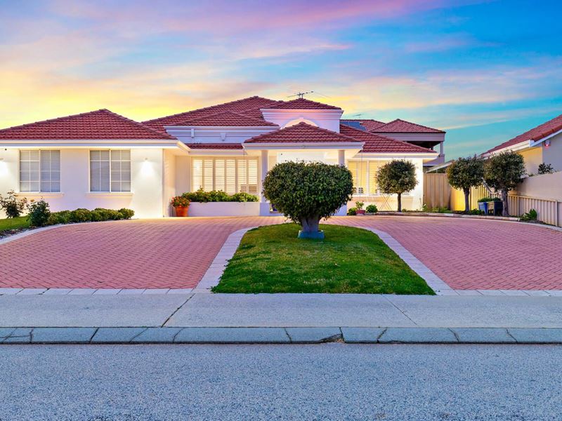 2 Charlotte View, Coogee WA 6166