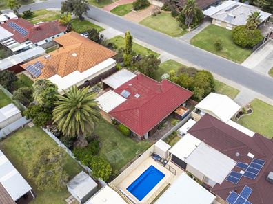 64 Kingston Way, Safety Bay WA 6169