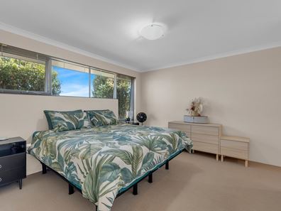 24 Linaker Street, Baldivis WA 6171