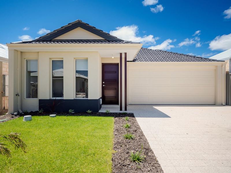 10 Kirkby View, Eglinton WA 6034