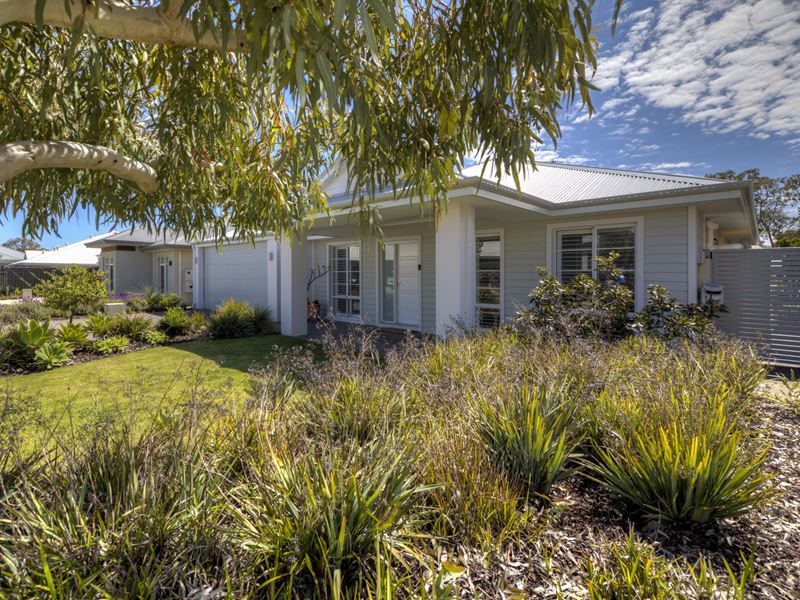 16 Beneke Street, Bushmead WA 6055
