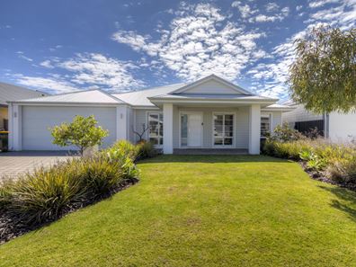 16 Beneke Street, Bushmead WA 6055