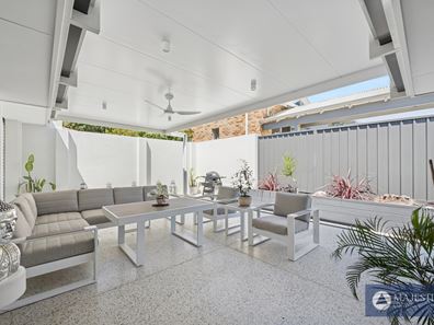 7 Mackenzie Road, Applecross WA 6153