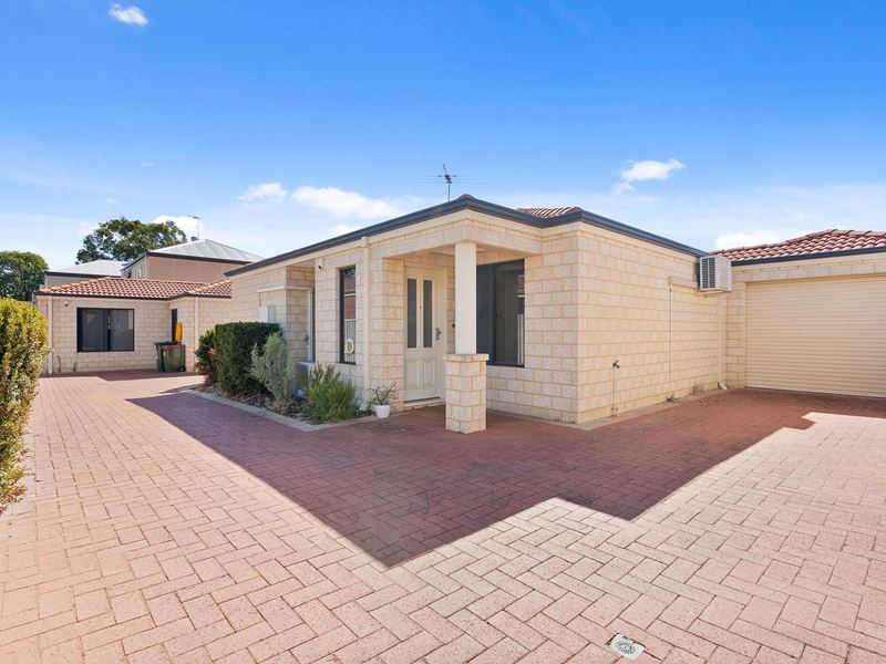 15b Montrose Way, Nollamara WA 6061