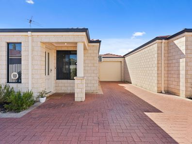 15b Montrose Way, Nollamara WA 6061