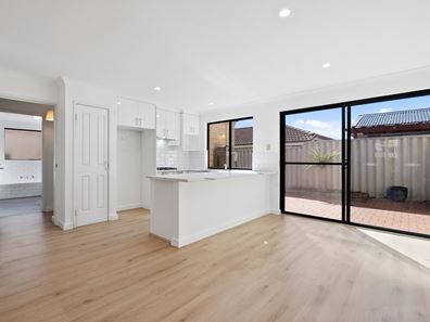 15b Montrose Way, Nollamara WA 6061