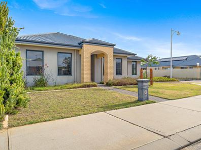 18 Dalmilling Drive, The Vines WA 6069
