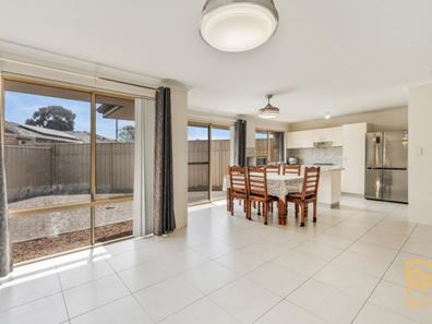 4/26 Andrea Way, Queens Park WA 6107