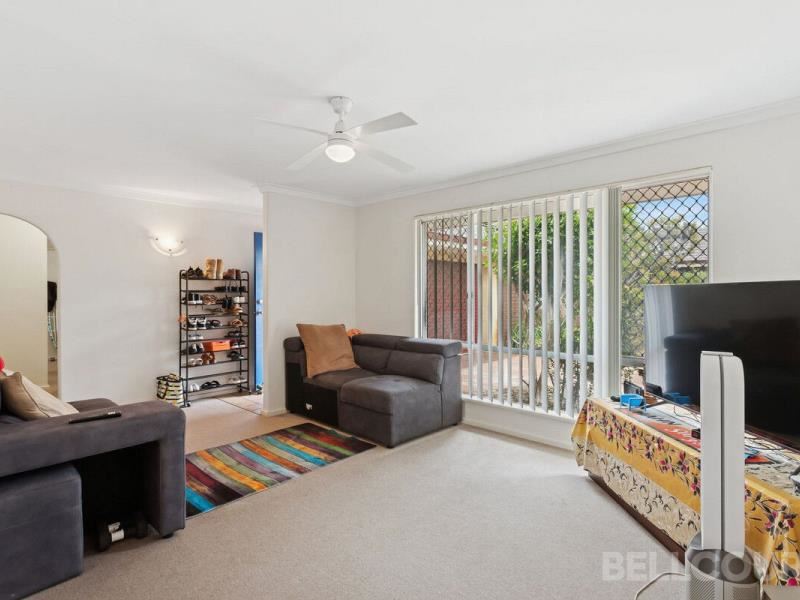 2/12 Chedworth Way, Eden Hill