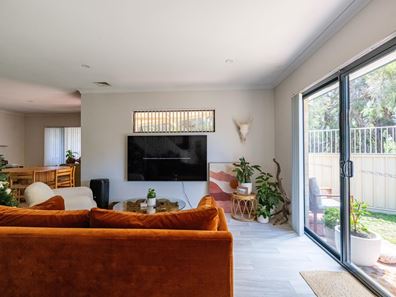4D Minninup Road, South Bunbury WA 6230