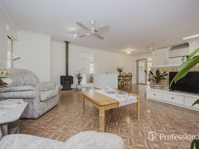 101 Moorpark Avenue, Yanchep WA 6035