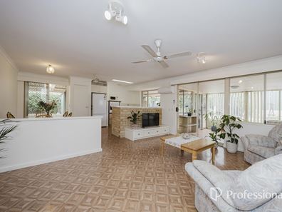 101 Moorpark Avenue, Yanchep WA 6035