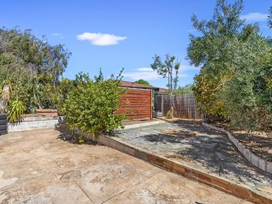 16 St Clair Street, Yanchep WA 6035