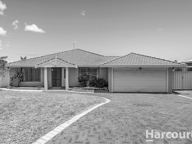 10 Bucentaur Place, Halls Head WA 6210