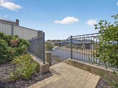 7 Anchorage Rise, Singleton WA 6175
