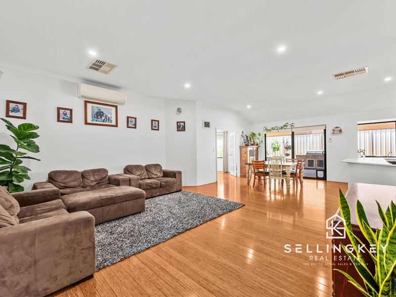 21 SAMUEL LOOP, Canning Vale WA 6155