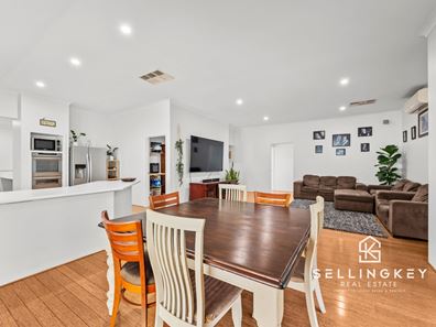 21 SAMUEL LOOP, Canning Vale WA 6155