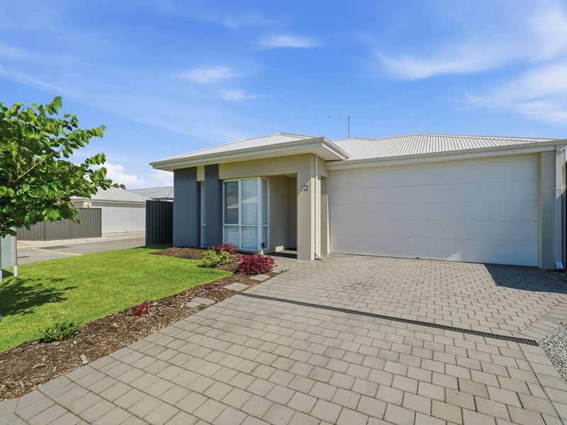 12 Pavarotti Vista, Hammond Park